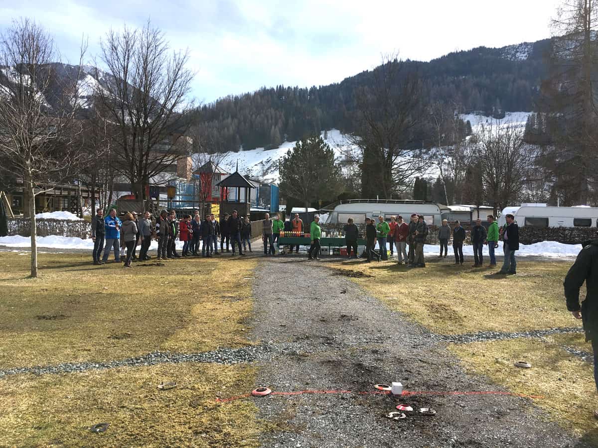 Wir Sind Stolz Auf Unsere Treuen Mitarbeiter - Herzog Bau